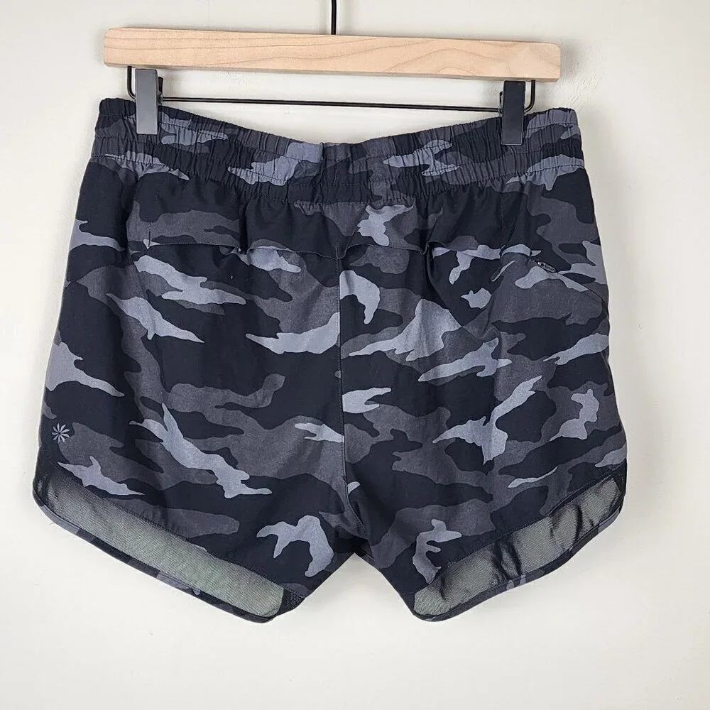 Athleta size M printed mesh racer run shorts camo pattern